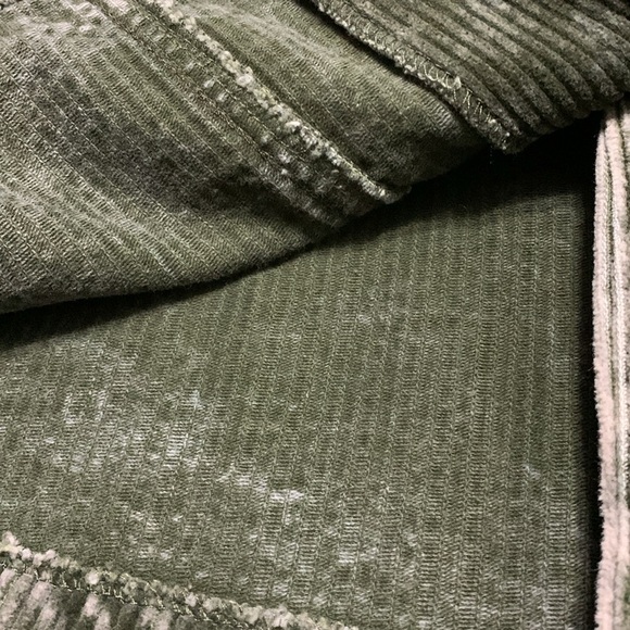 True Craft Corduroy Shacket XS - Picture 10 of 11